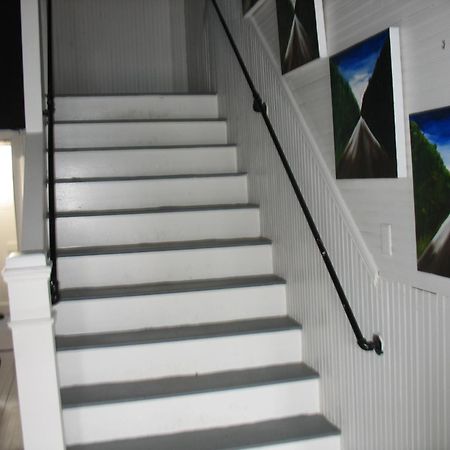 Art Gallery Hostel Whitefield エクステリア 写真